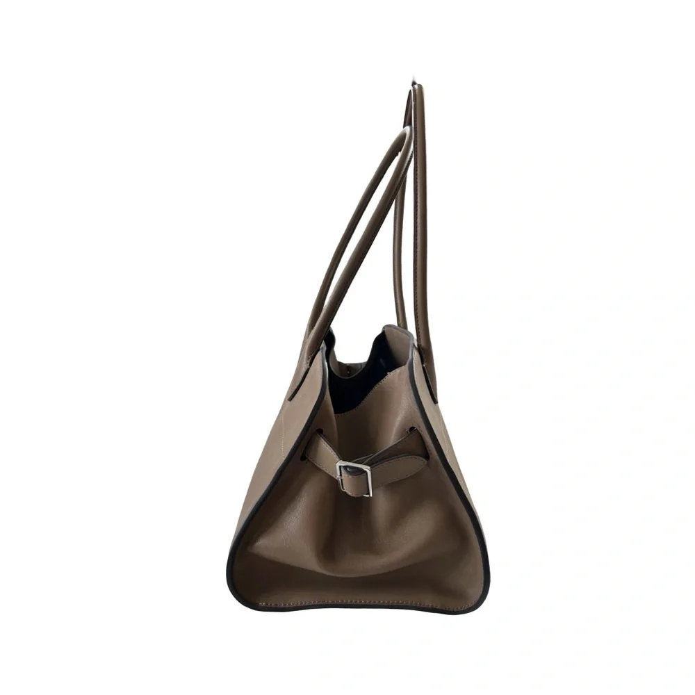 The Row Margaux Shoulder 12 Smooth Leather In Muschio - Picture 2 of 10